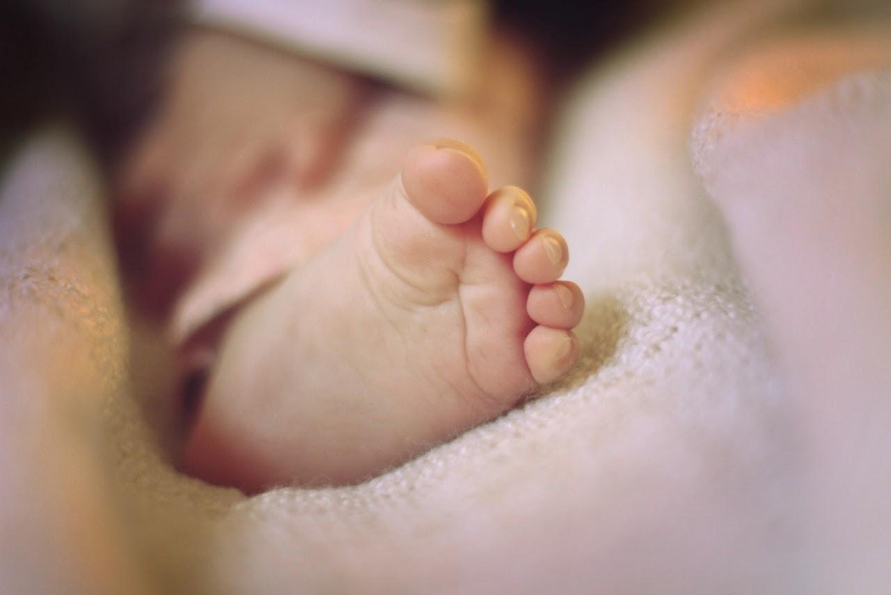 Des bises sur les joues d'Emmy