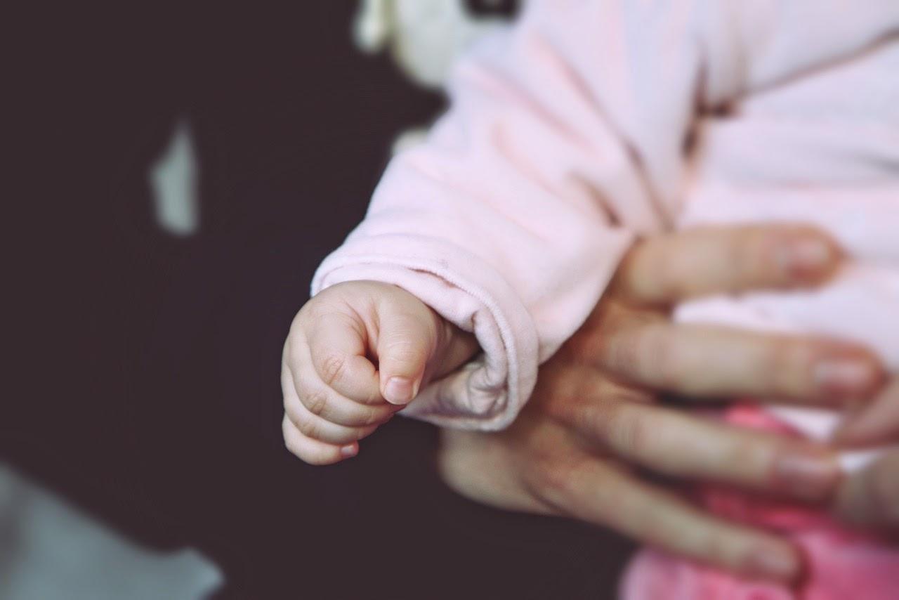 Des bises sur les joues d'Emmy