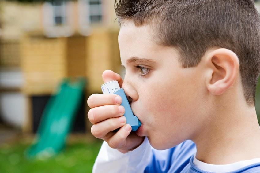 #asthme #pédiatrie #corticostéroïde #inhalation #monitoring Effet d’un dispositif électronique de contrôle doté d’un système de rappel audiovisuel de suivi de l’adhésion à l’administration de corticostéroïdes par inhalation et de l’assiduité scolaire c...