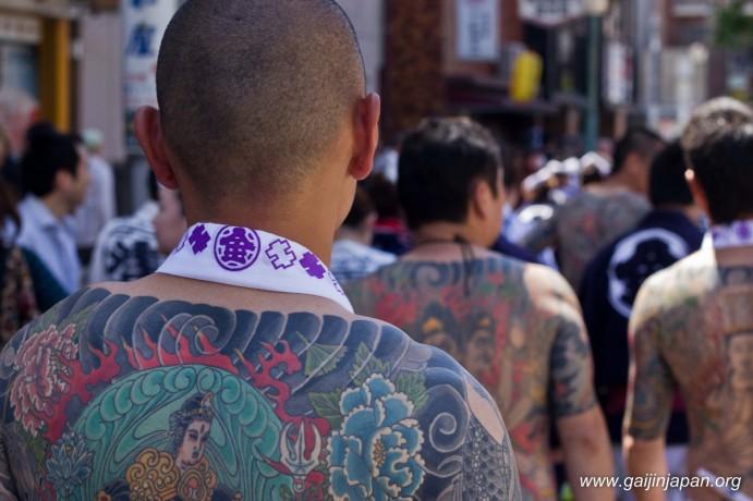 yakuzas-tokyo-festival-sanja-matsuri-01