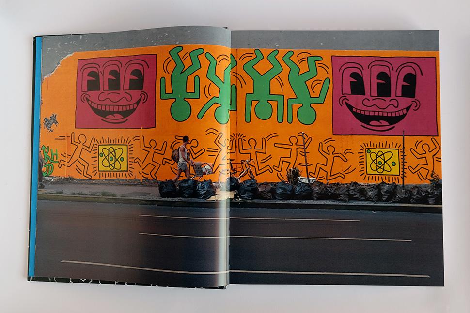 KEITH HARING – THE POLITICAL LINE