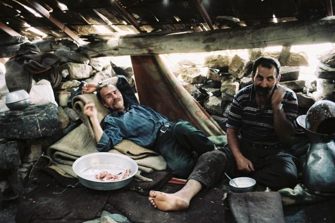 Repas chez des bergers iraniens