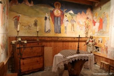 Intérieur petite chapelle Intérieur petite chapelle