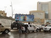 Libye Assaut l'EI contre hôtel Tripoli, moins neuf morts