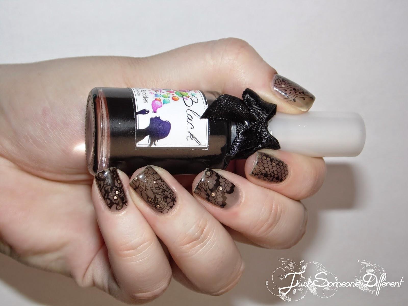 Lace stamping: Welcome to the Moulin Rouge!