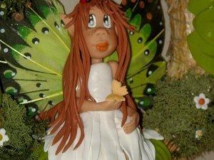 Couronne avec p'tite elfe papillon en porcelaine froide