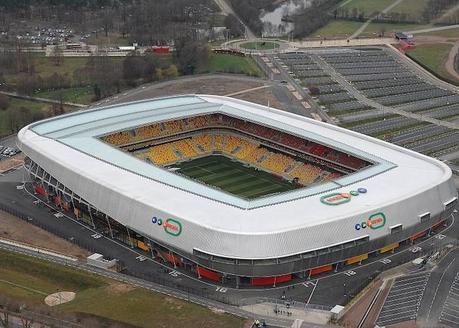 Quels sont les stades de foot européens qui ont eu recours au naming?