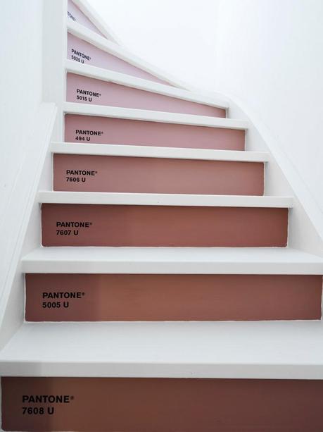 DIY Marsala Pantone stairs