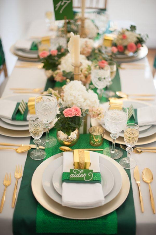 Décoration table mariage vert émeraude
