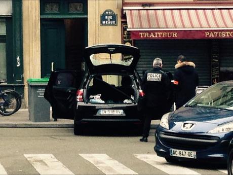 Coincidence? Les terroristes de Charlie Hebdo ont changé de véhicule devant un local utilisé par l’armée israélienne.