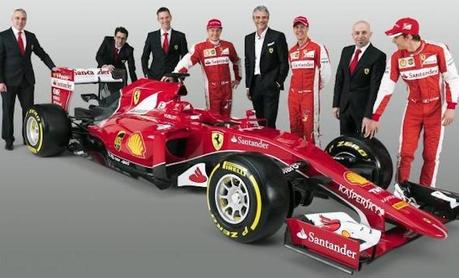 Les écuries de F1 lèvent le voile sur leurs monoplaces pour 2015