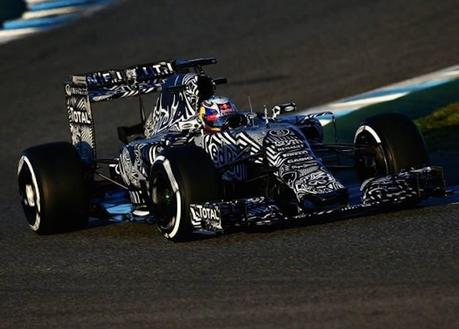 Les écuries de F1 lèvent le voile sur leurs monoplaces pour 2015