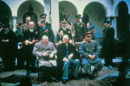 1310914-Conférence_de_Yalta_1945