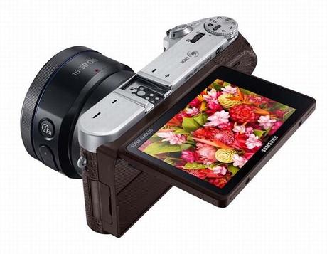 Samsung dévoile un nouvel appareil photo avec objectif interchangeable, le NX500