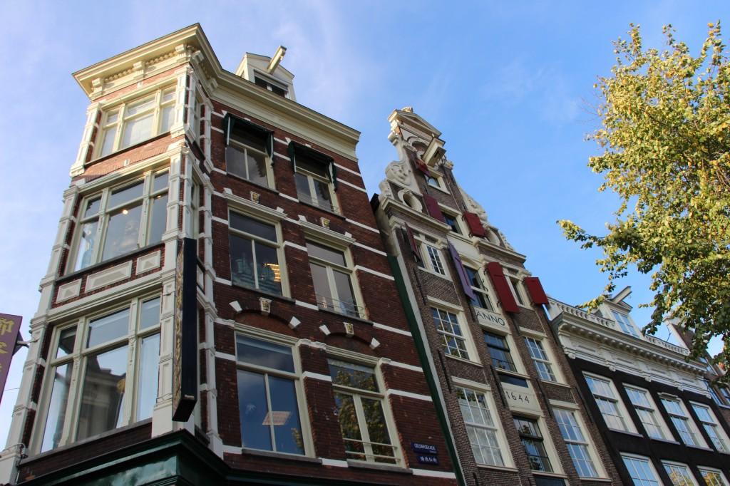 Lost in Amsterdam #1 (Visit + Enjoy)