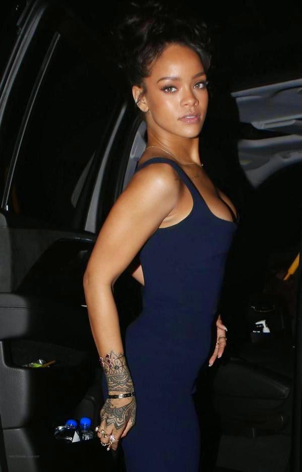 Rihanna : décolleté XXL pour une virée en boite de nuit à la veille des Grammy's