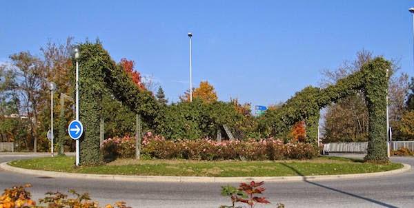 LES RONDS-POINTS OU LES ŒUVRES D’ART INACCESSIBLES