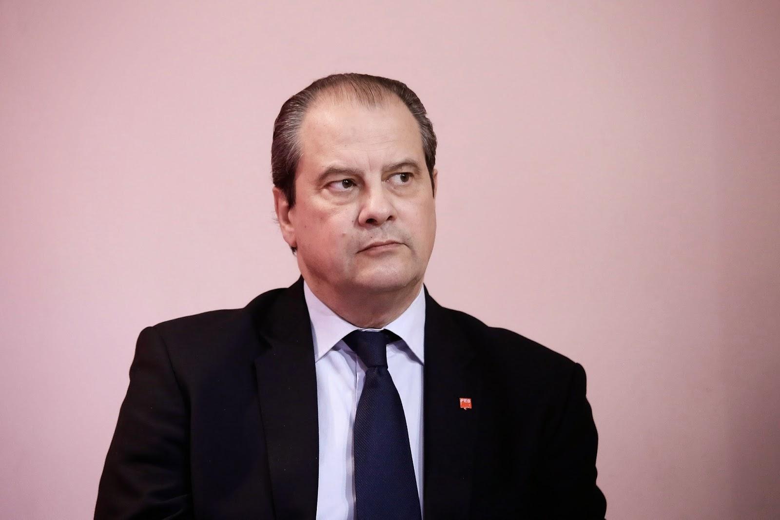 POLITIQUE > PS : Rien ne va plus, faites vos jeux !