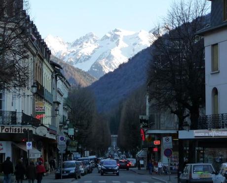 Luchon. Reine des Pyrénées