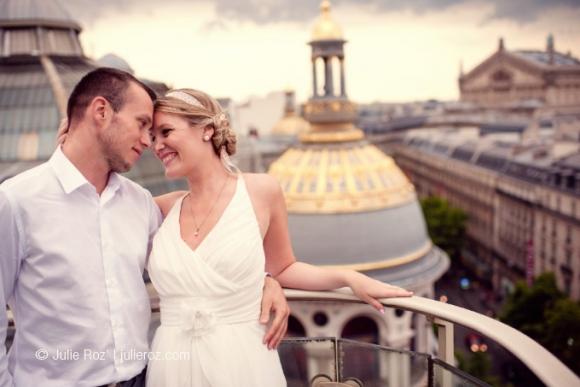 Photographe couple Paris : séance photos day after toits de Paris : Charlène et Julien_1