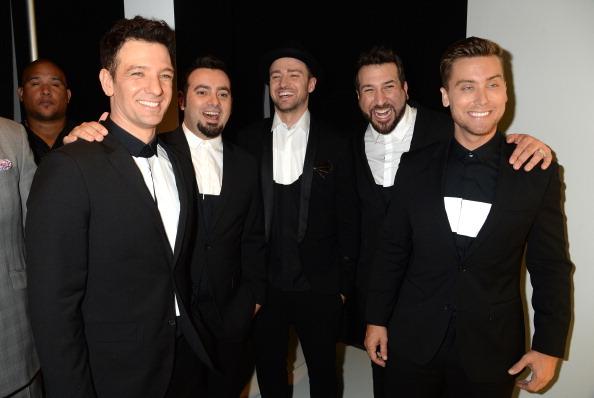 Les NSYNC ensemble au Saturday Night Live! #SNL40
