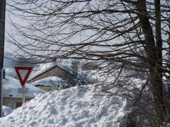 carnet,note,journal,autobiographie,écriture de soi,prairie journal,jura,franche-comté,oyonnax,ain,france,europe,saint-claude,jura,comté,fromage,nature,campagne,blog littéraire de christian cottet-emard,littérature,sommeil,insomnie,nuit,matin,neige,pluie,frêne,musique,sir william walton,The Twelve, Coronation Te Deum, Magnificat and Nunc Dimittis, Jubilate Deo, Antiphon,brahms,Variations sur un thème de Haydn, Ouverture tragique, Ouverture académique,raymond depardon,la france de raymond depardon,photographie,Lisbonne,portugal,tourisme,hôtel,sud ouest