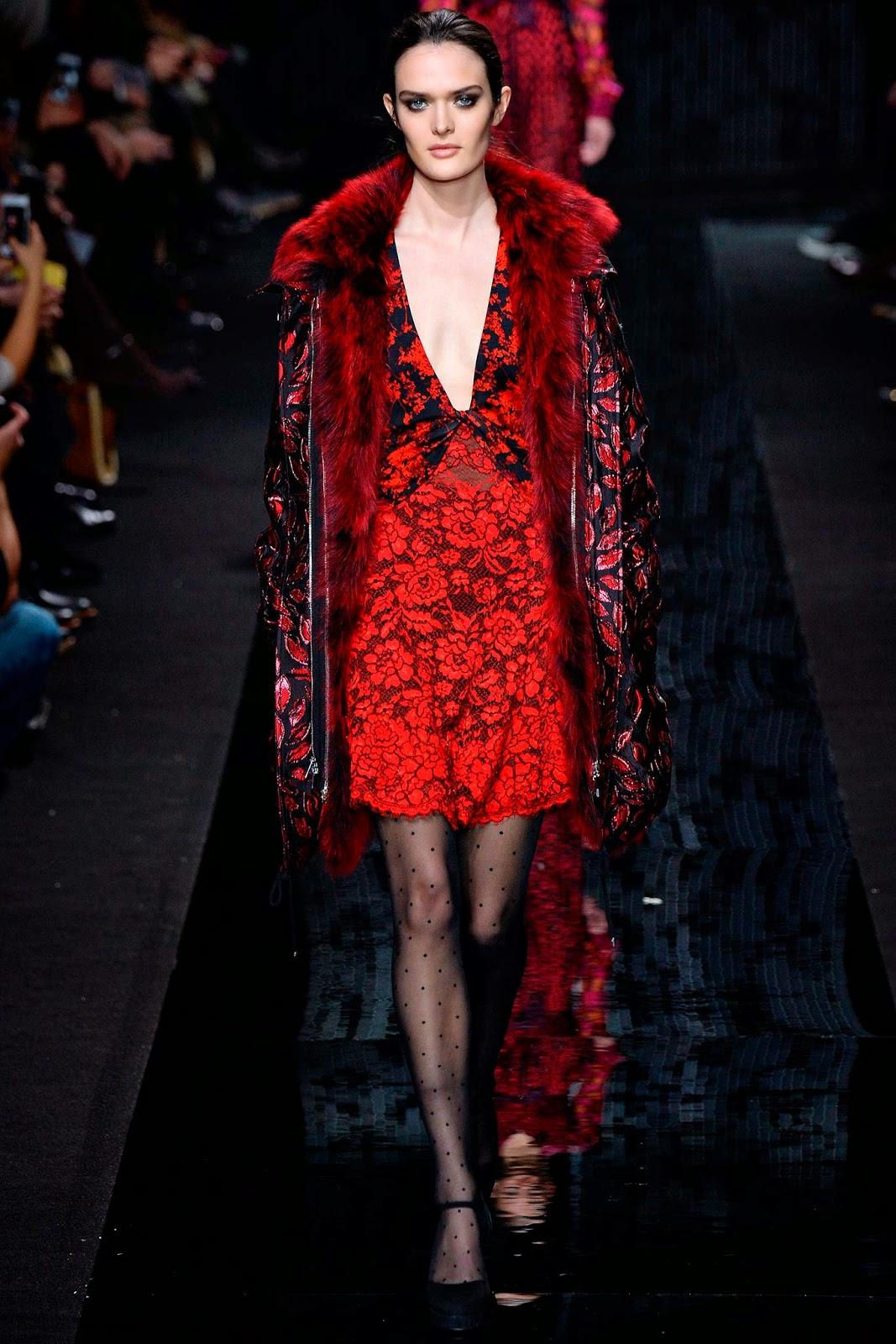 La féminité absolue du défilé Diane Von Furstenberg...