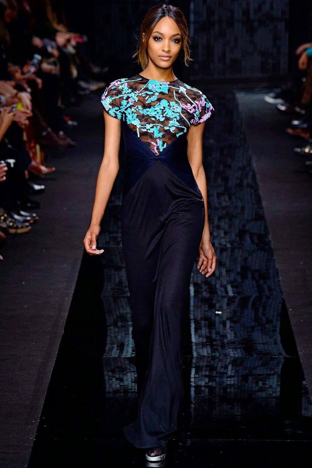 La féminité absolue du défilé Diane Von Furstenberg...