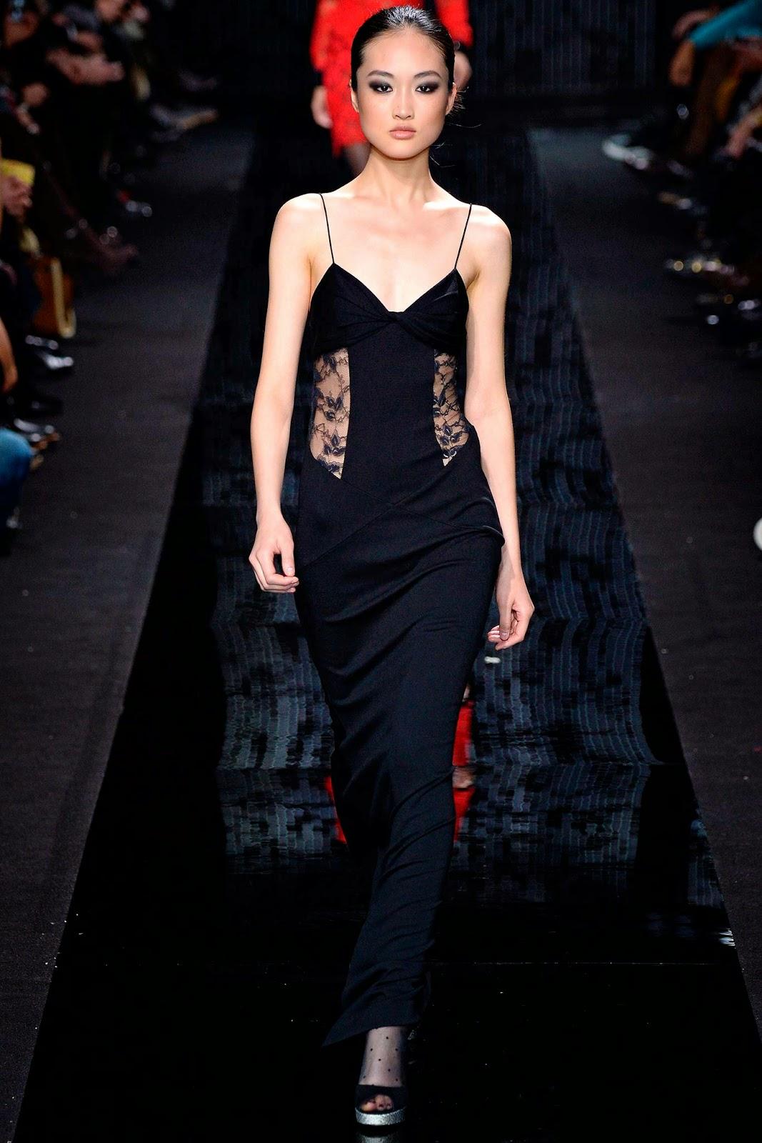 La féminité absolue du défilé Diane Von Furstenberg...