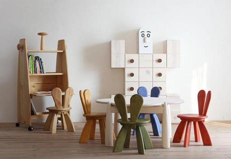 mobilier pour chambre enfant (chaises bunny) par Yu Watanabe pour Hiromatsu