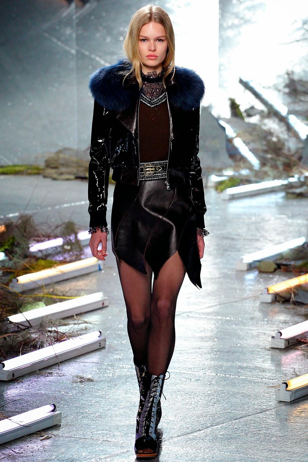 Les oiseaux de paradis du défilé Rodarte...