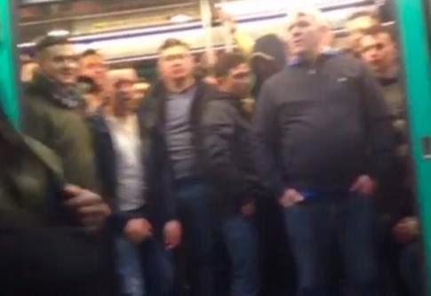 Scène de racisme « ordinaire » sur un quai de métro parisien