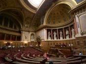 Transition énergétique Sénat complique convocation conseils municipaux petites communes amendement anti-éolien