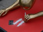 Oscars 2015: street artist dénonce problème drogue Hollywood