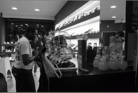 CORNER STREET Marseille - Diadora Live #N9000 - Photo par John Noa - Les Garçons en Ligne