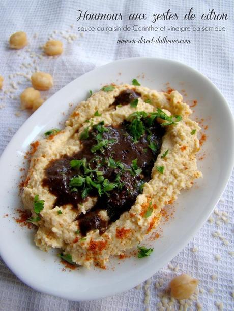Un houmous citronné et sa sauce aux raisins de Corinthe et vinaigre balsamique pour une version fruitée plutôt envoûtante Un houmous citronné et sa sauce aux raisins de Corinthe et vinaigre balsamique pour une version fruitée plutôt envoûtante