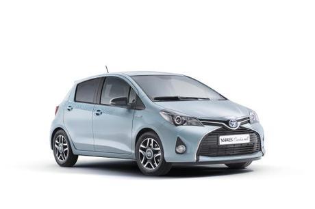 Cacharel x Toyota Yaris SS2015