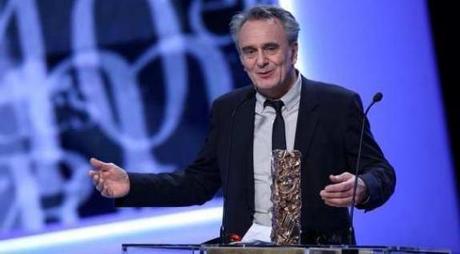 Meilleur décor: Thierry Flamand pour La Belle et la Bête Pendant son discours, le lauréat a interpellé la ministre de la Culture sur le manque de soutient de l'Etat français à la création et au cinéma