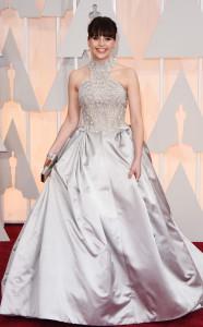 TAPIS ROUGE : les plus belles robes aux Oscars 2015 en photos !