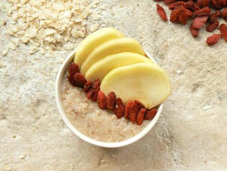 Porridge au souchet, pommes et goji Porridge souchet goji 1