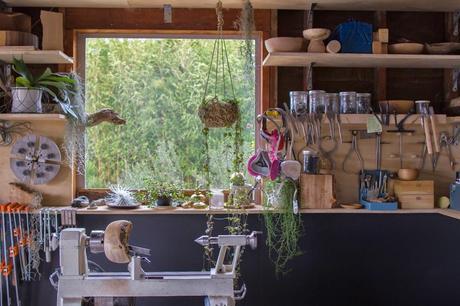 Californie / Silvia Song, une artiste slow-design qui travaille le bois /