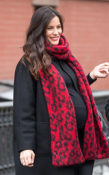 Liv-Tyler-babybump