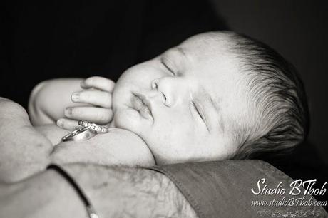 Photos de nouveau-né : Tom