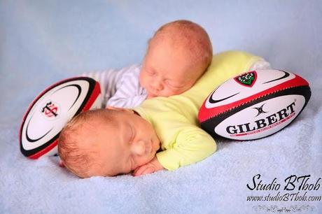 Photos de jumeaux nouveau-né vers Saint-étienne