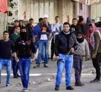 Palestiniens et soldats israéliens s'affrontent à Hébron