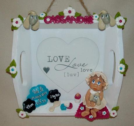 Cadre de Naissance avec bébé en porcelaine froide