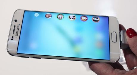 MWC 2015 : Samsung dévoile ses smartphones ultra haut de gamme, Galaxy S6 et Galaxy S6 edge MWC 2015 : Samsung dévoile ses smartphones ultra haut de gamme, Galaxy S6 et Galaxy S6 edge