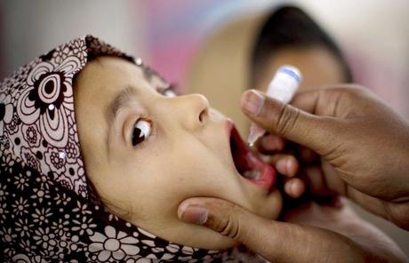 Des centaines de parents pakistanais arrêtés pour avoir refusé la vaccination