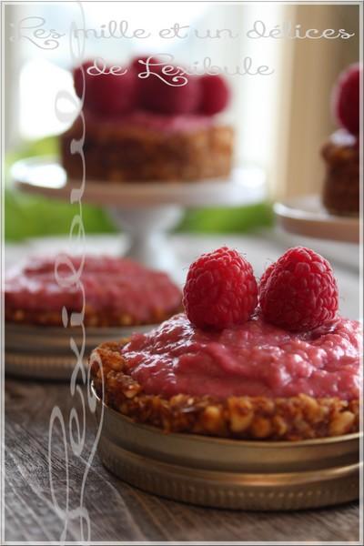 ~Tartelettes crues aux framboises, dans des couvercles de pots mason~