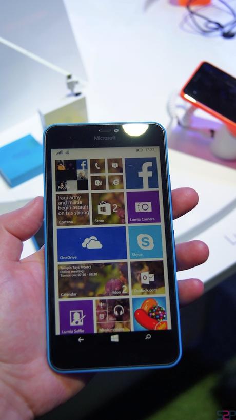 Avec deux nouveaux mobiles à faible coût, le Lumia 640 et sa déclinaison XL